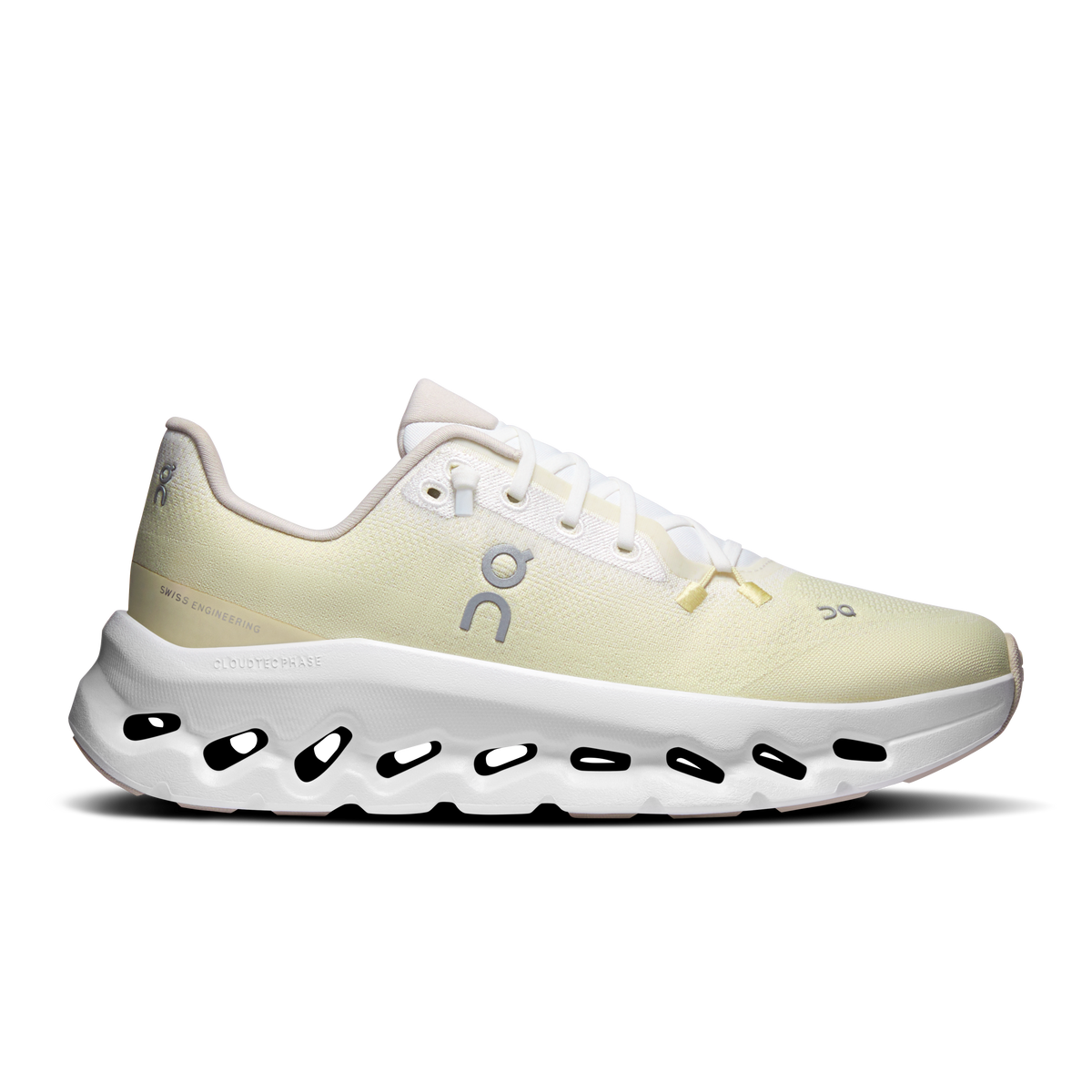 On Women's Cloudtilt – White/Bran