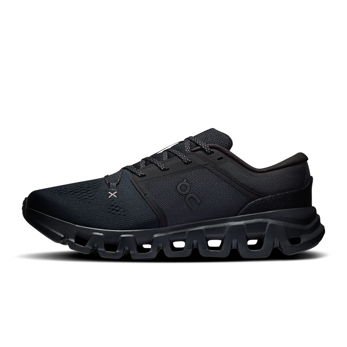On Cloud X 5 – Black/Black – view 4