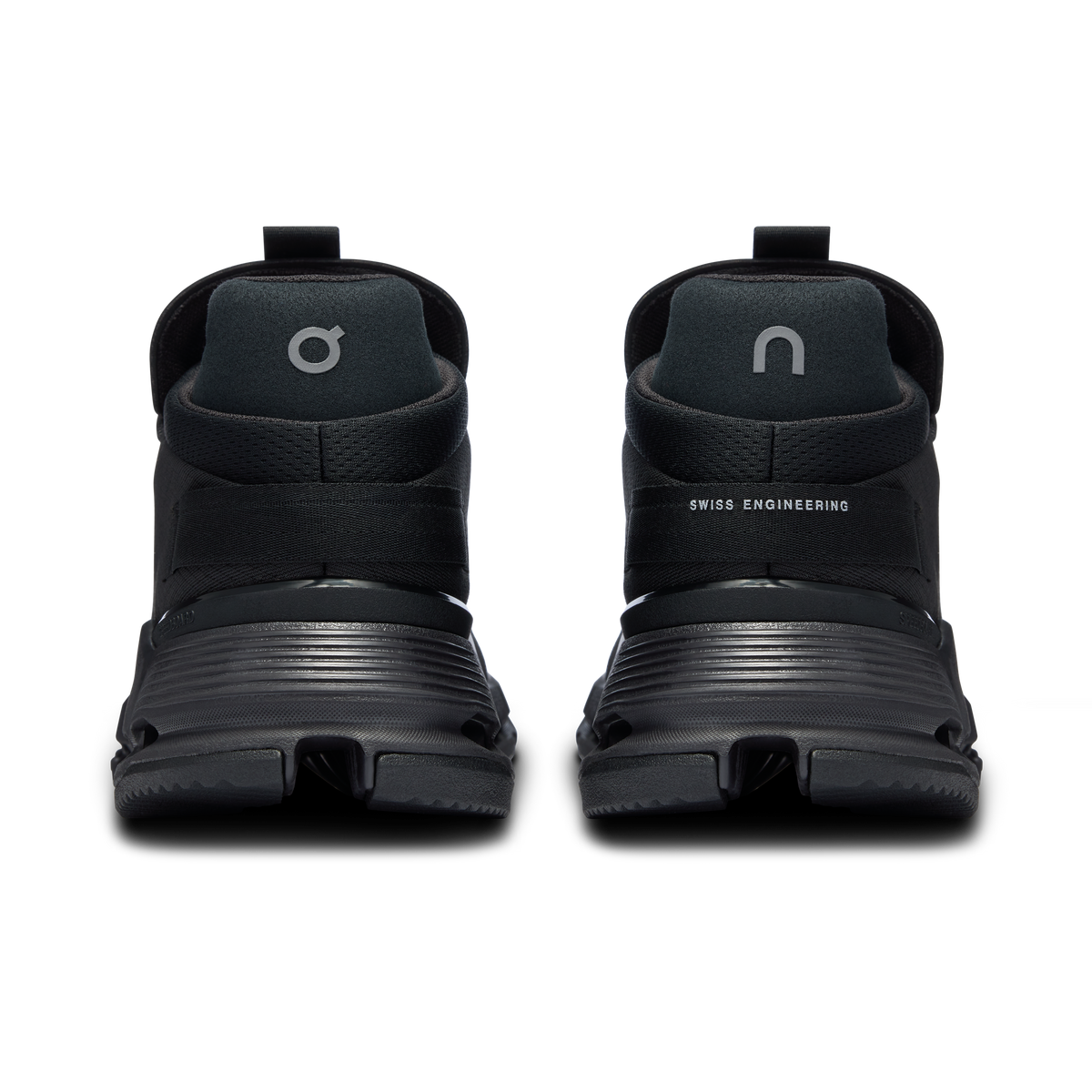 On Cloudnova 2 – All Black – view 5